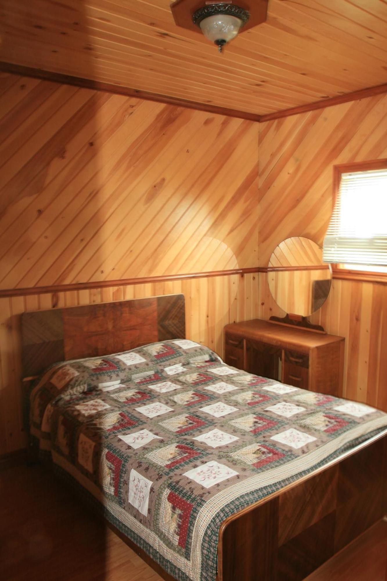 Motel Et Chalets Bo-Fleuve Evangeline Saint-Simeon  Phòng bức ảnh